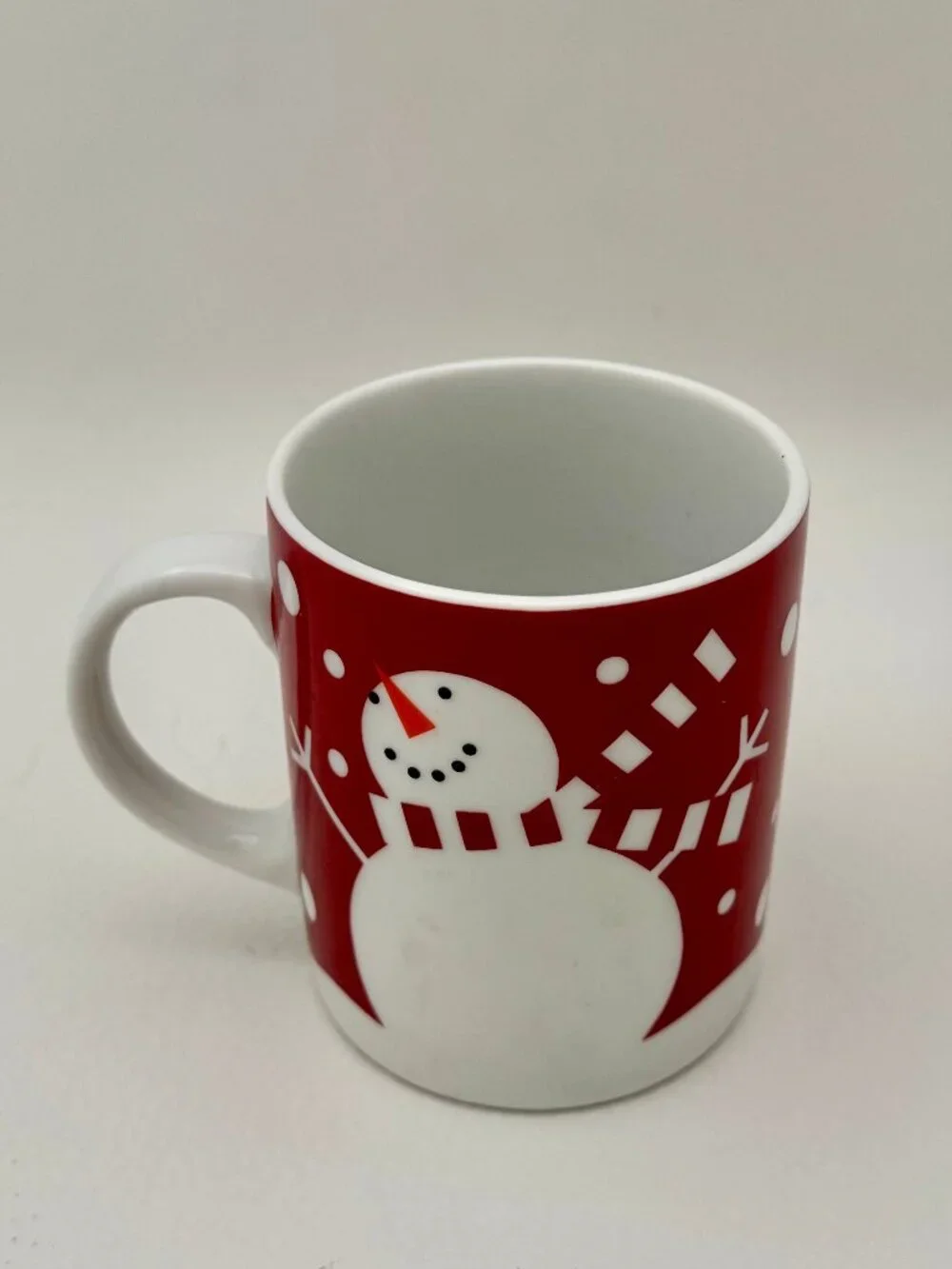 Crate & Barrel Snowman Christmas Holiday Winter Red & White Mug 12oz, MINT!